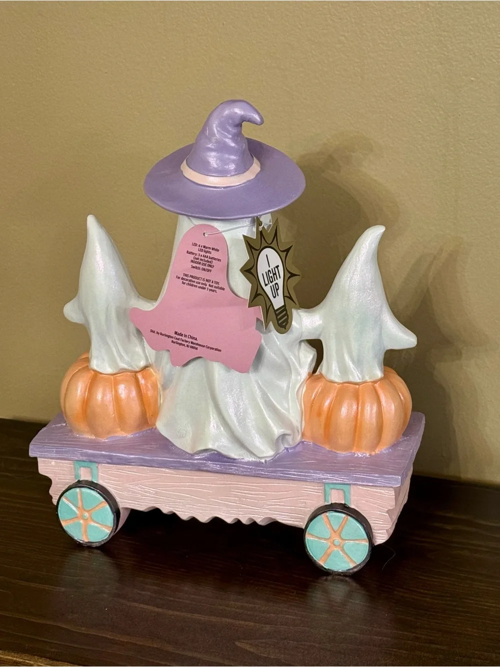 N/A playful ghost